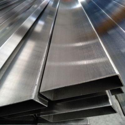 ASTM A312 Ss 316L ท่อเหล็กไม่มีตะเข็บไม่มีรอยต่อท่อเหล็กสี่เหลี่ยม 1000mm-5800mm
