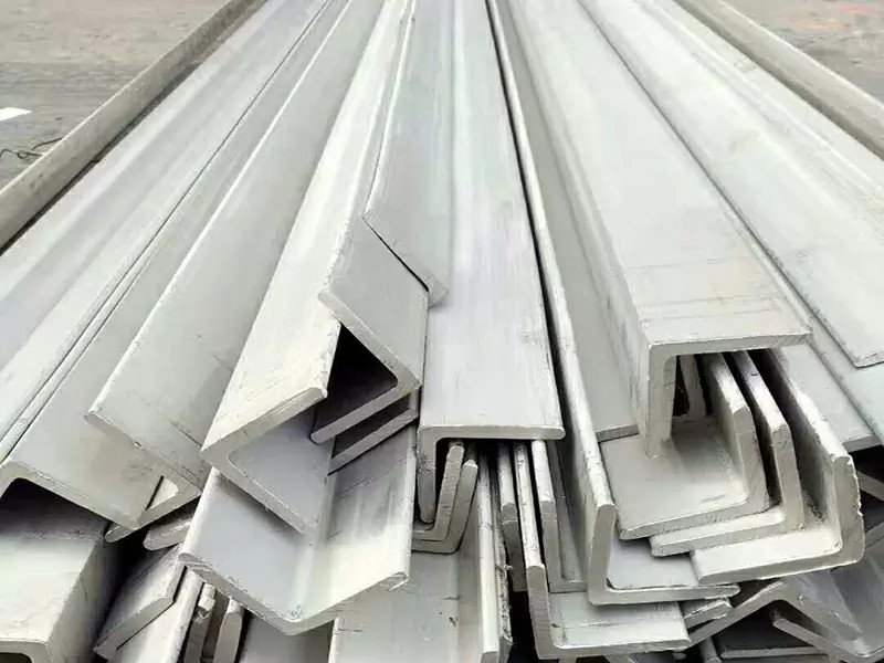 ASTM EN GB โปรไฟล์มุมสแตนเลส 2B เสร็จสิ้น 200/300/400/900 Series